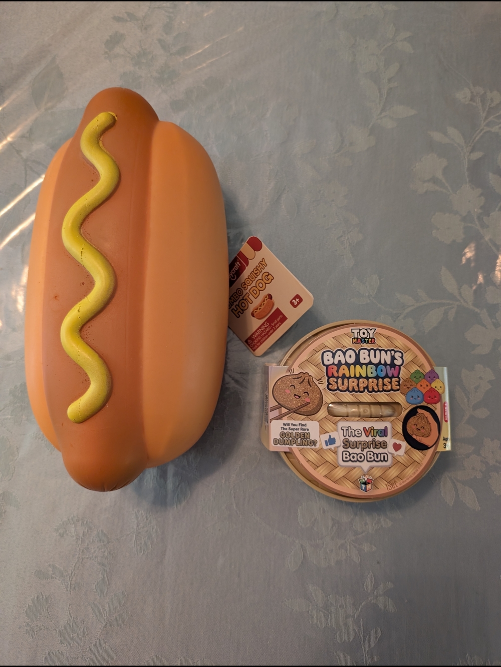 Toy World Bao Buns Rainbow Surprise & Large Squishy Hot Dog